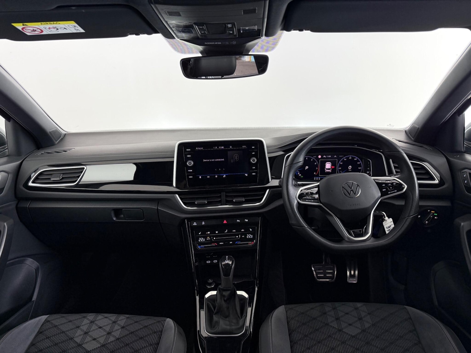 Used Volkswagen T-Roc 2023 for sale - 77760544: Photo 18