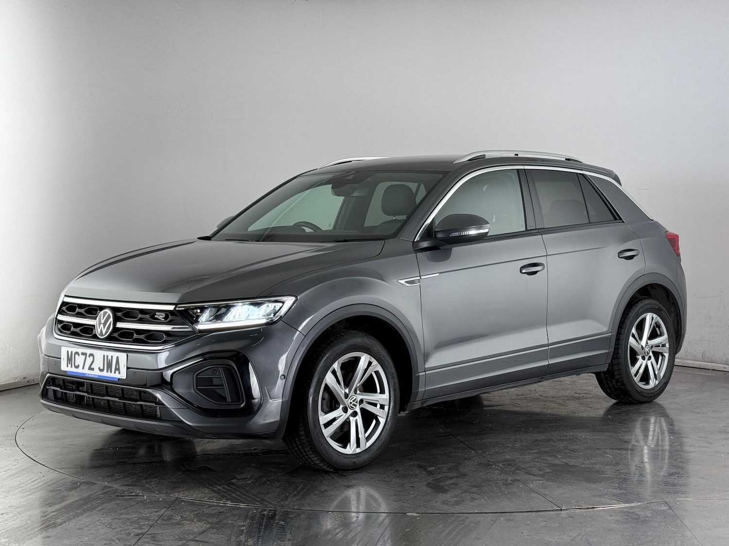 Used Volkswagen T-Roc 2023 for sale - 77760544: Photo 3