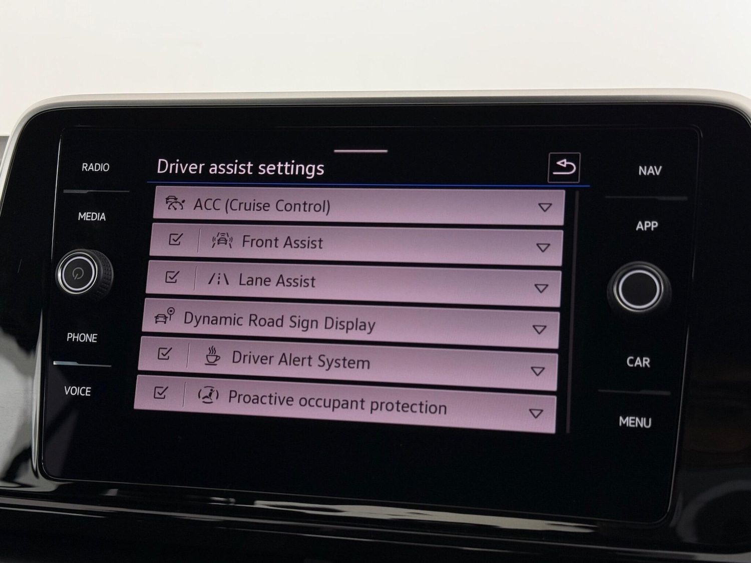 Used Volkswagen T-Roc 2023 for sale - 77760544: Photo 31