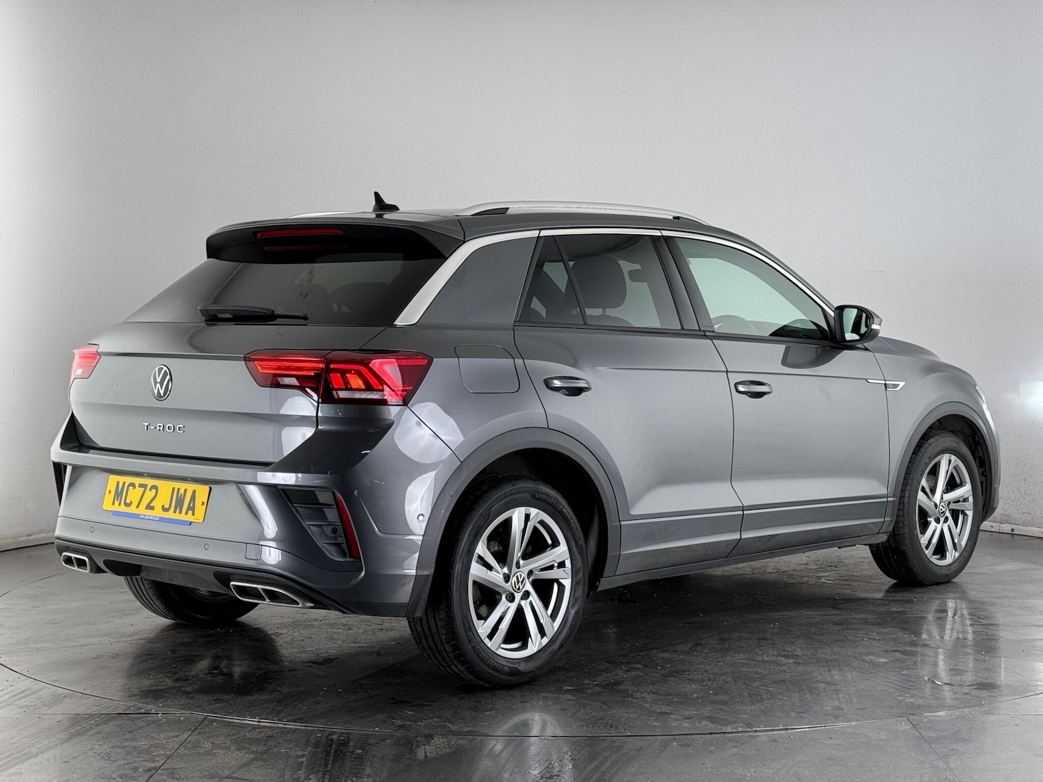 Used Volkswagen T-Roc 2023 for sale - 77760544: Photo 6