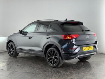 Used Volkswagen T-Roc 2020 for sale - 75800122: Photo
