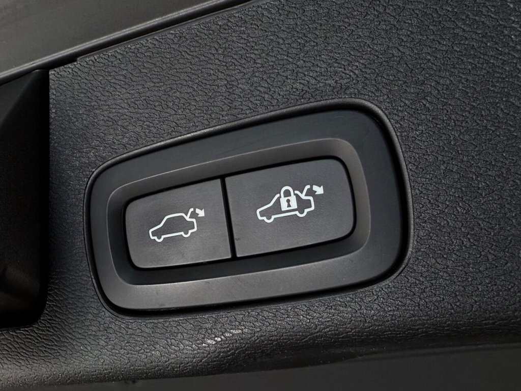 Used Volvo XC60 2019 for sale - 76038681: Photo 14