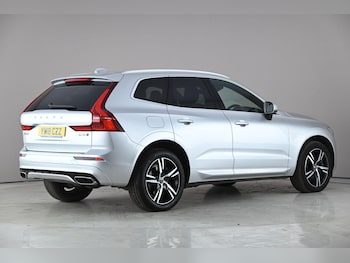 Used Volvo XC60 2018 for sale - 77940915: Photo