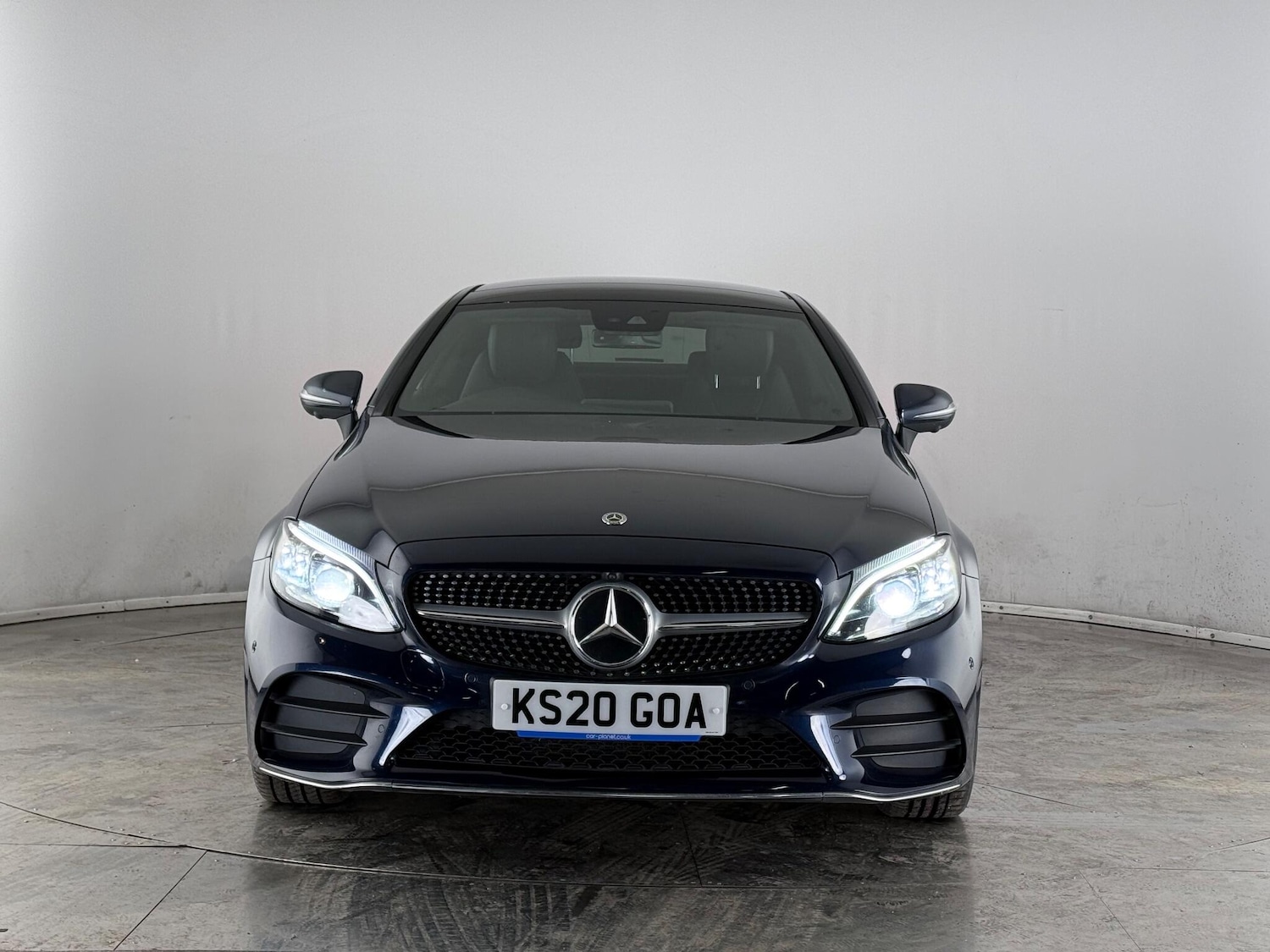 Used Mercedes-Benz C Class 2020 for sale - 77260245: Photo 2