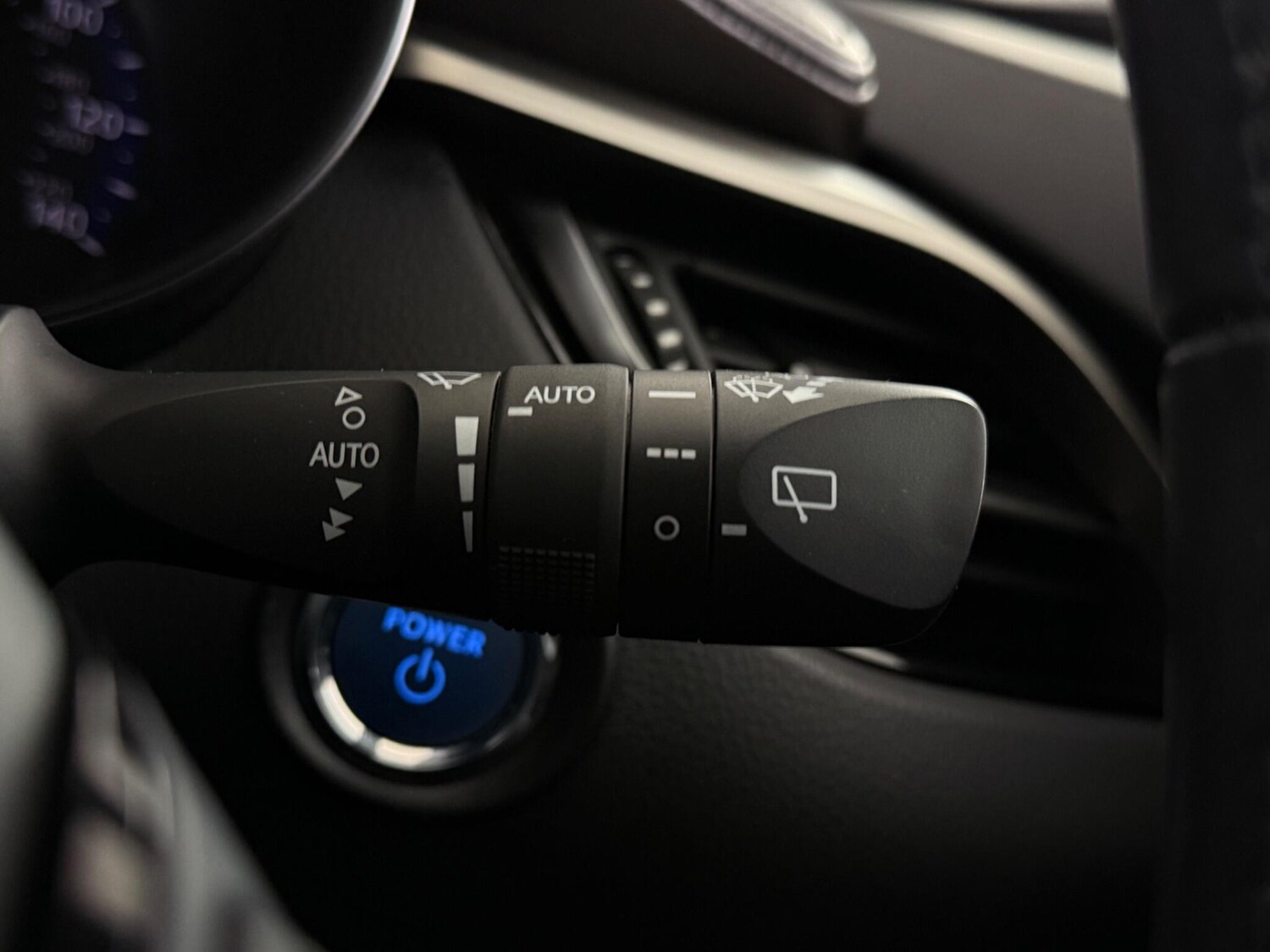 Used Toyota C-HR 2018 for sale - 77359349: Photo 19