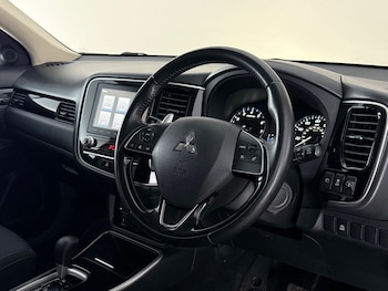 Used Mitsubishi Outlander 2020 for sale - 79202786: Photo