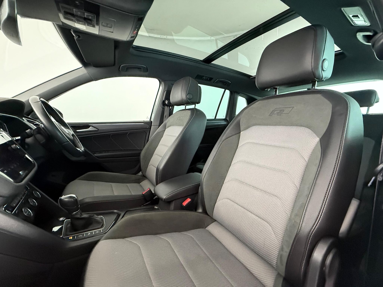 Used Volkswagen Tiguan 2019 for sale - 77260350: Photo 13