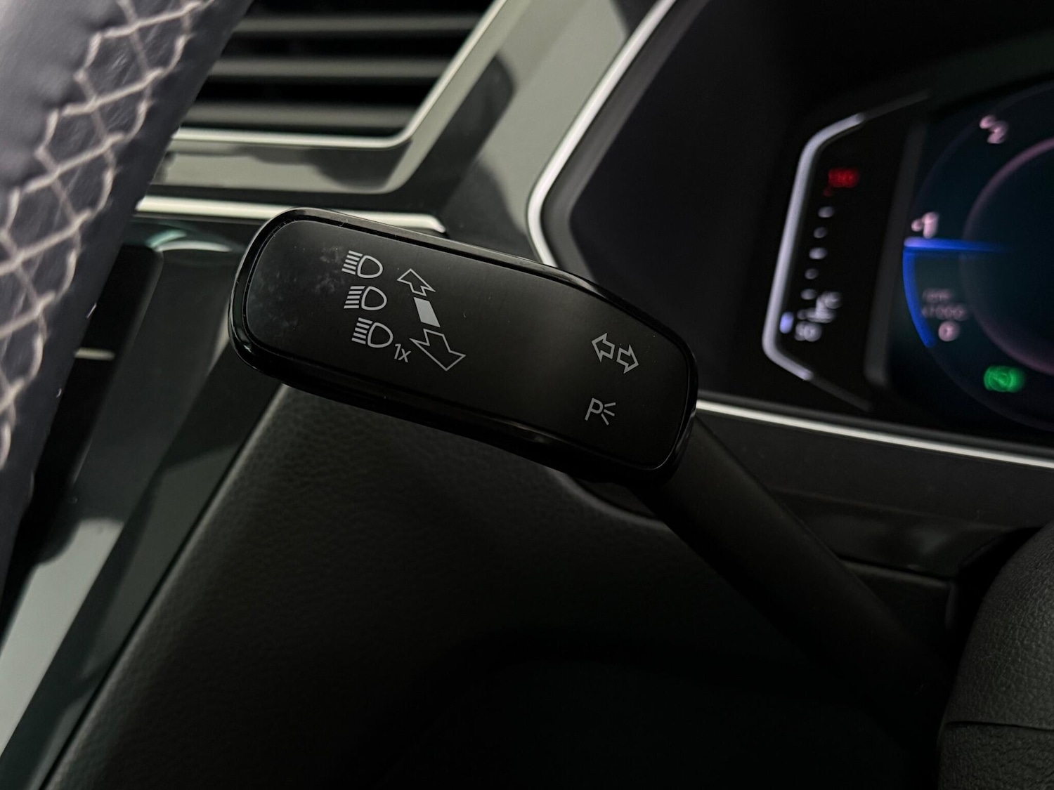 Used Volkswagen Tiguan 2019 for sale - 77260350: Photo 23