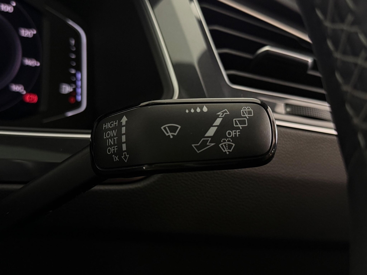 Used Volkswagen Tiguan 2019 for sale - 77260350: Photo 24