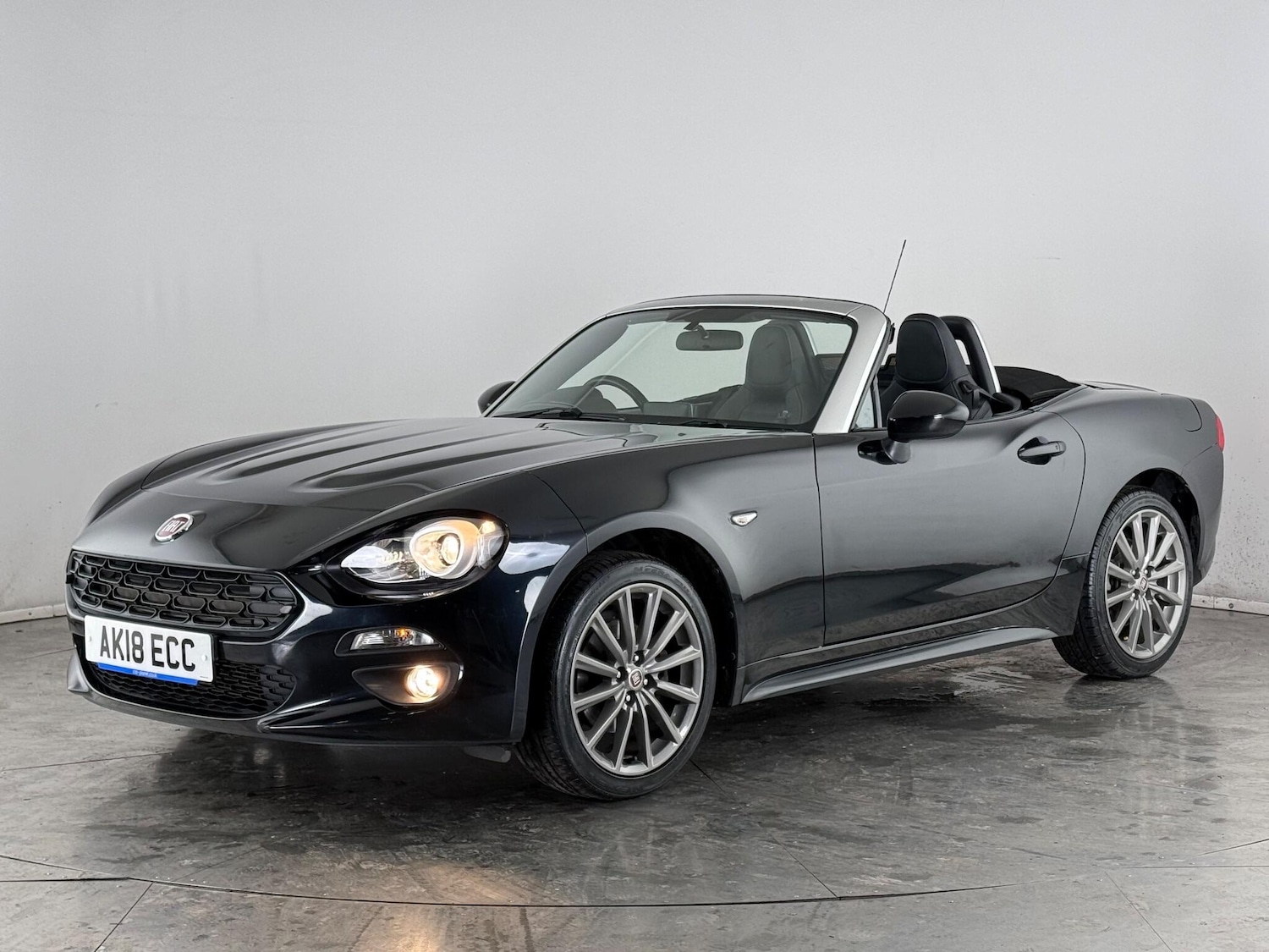 Used Fiat 124 Spider 2018 for sale - 77715974: Photo 3