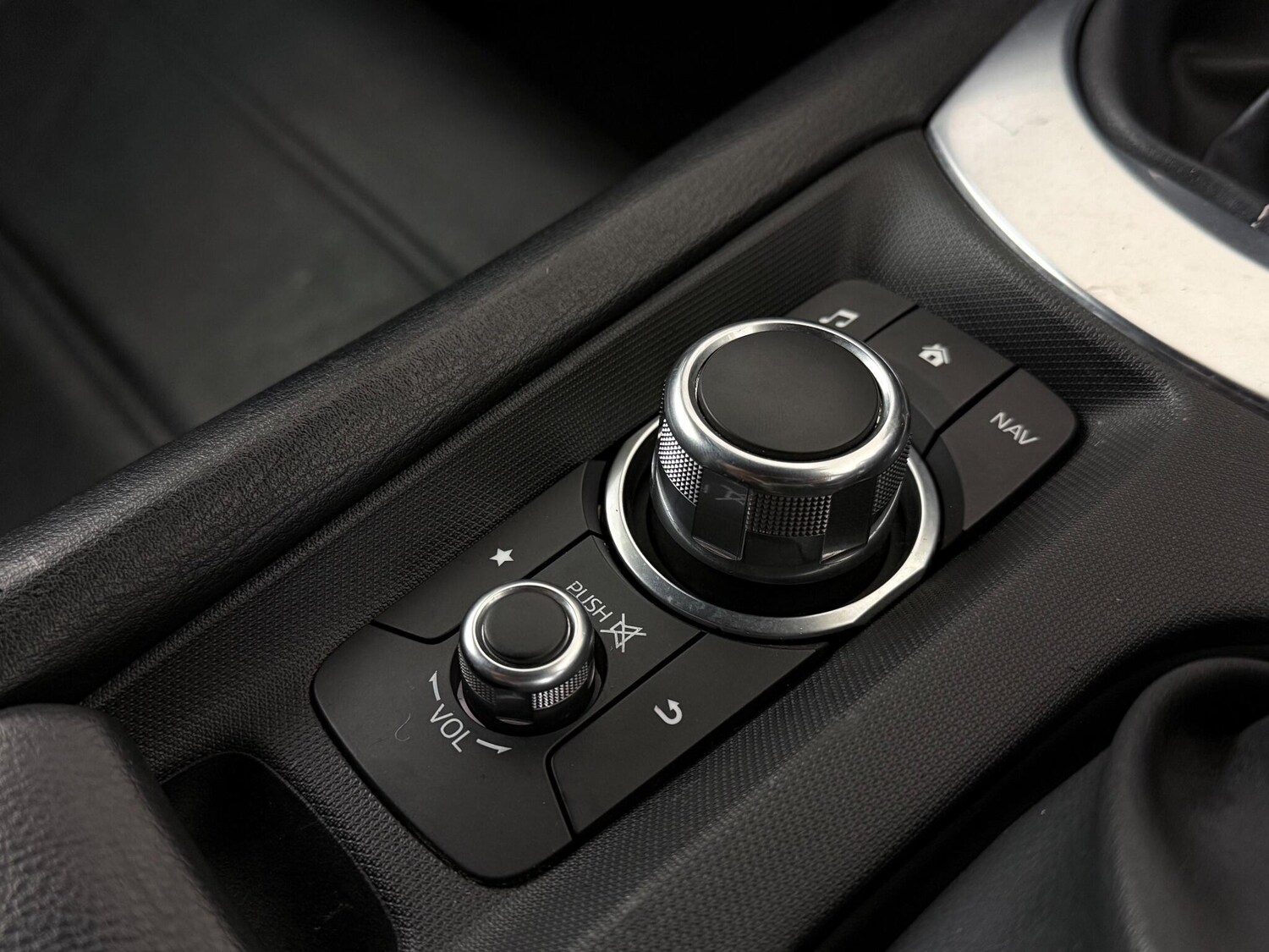 Used Fiat 124 Spider 2018 for sale - 77715974: Photo 31