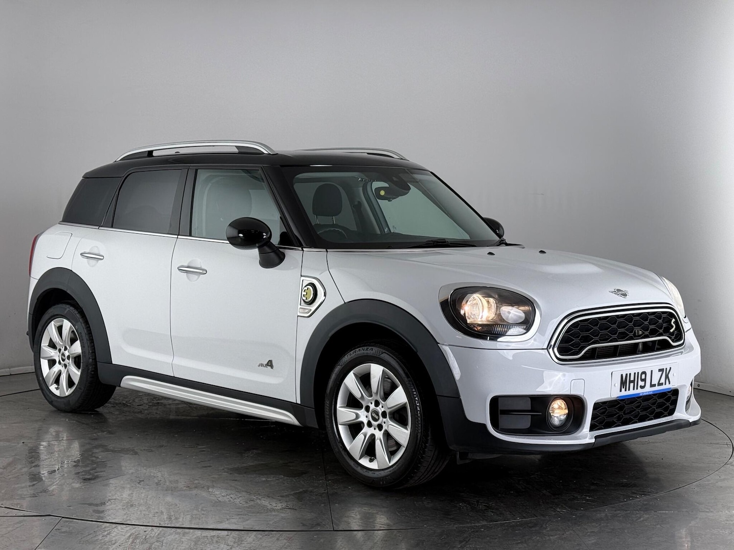 Used MINI Countryman 2019 for sale - 77689191: Photo 1