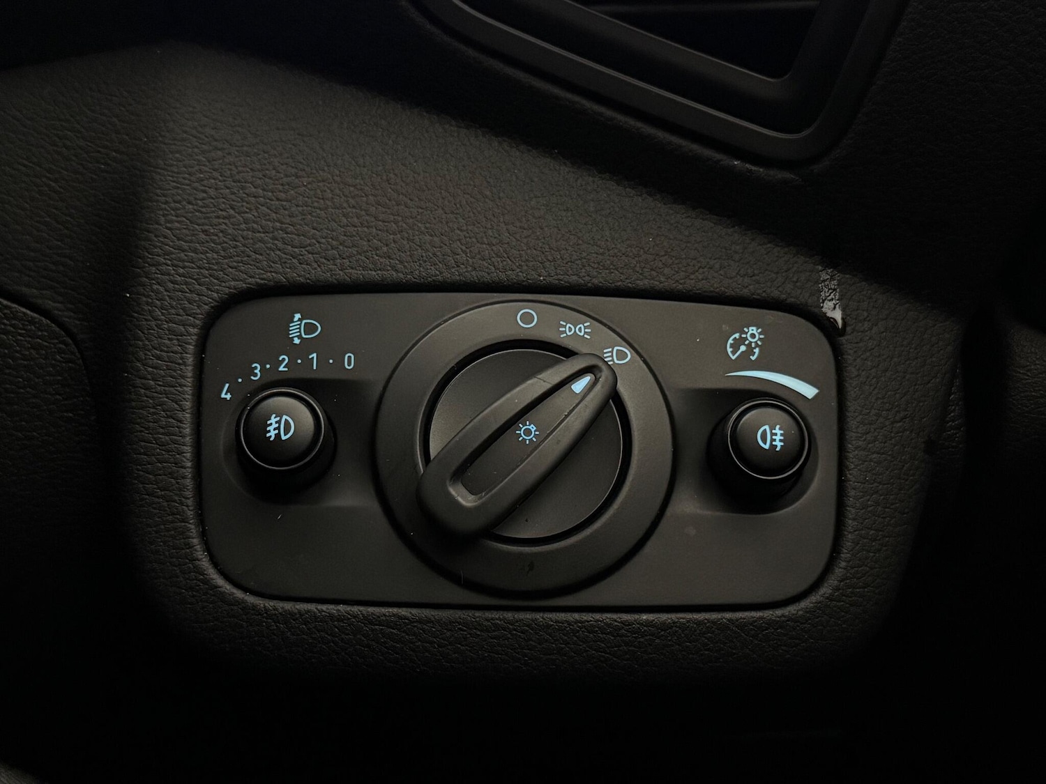 Used Ford Kuga 2018 for sale - 77222747: Photo 20