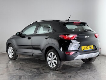 Used Kia Stonic 2023 for sale - 77705738: Photo