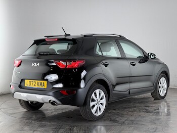 Used Kia Stonic 2023 for sale - 77705738: Photo