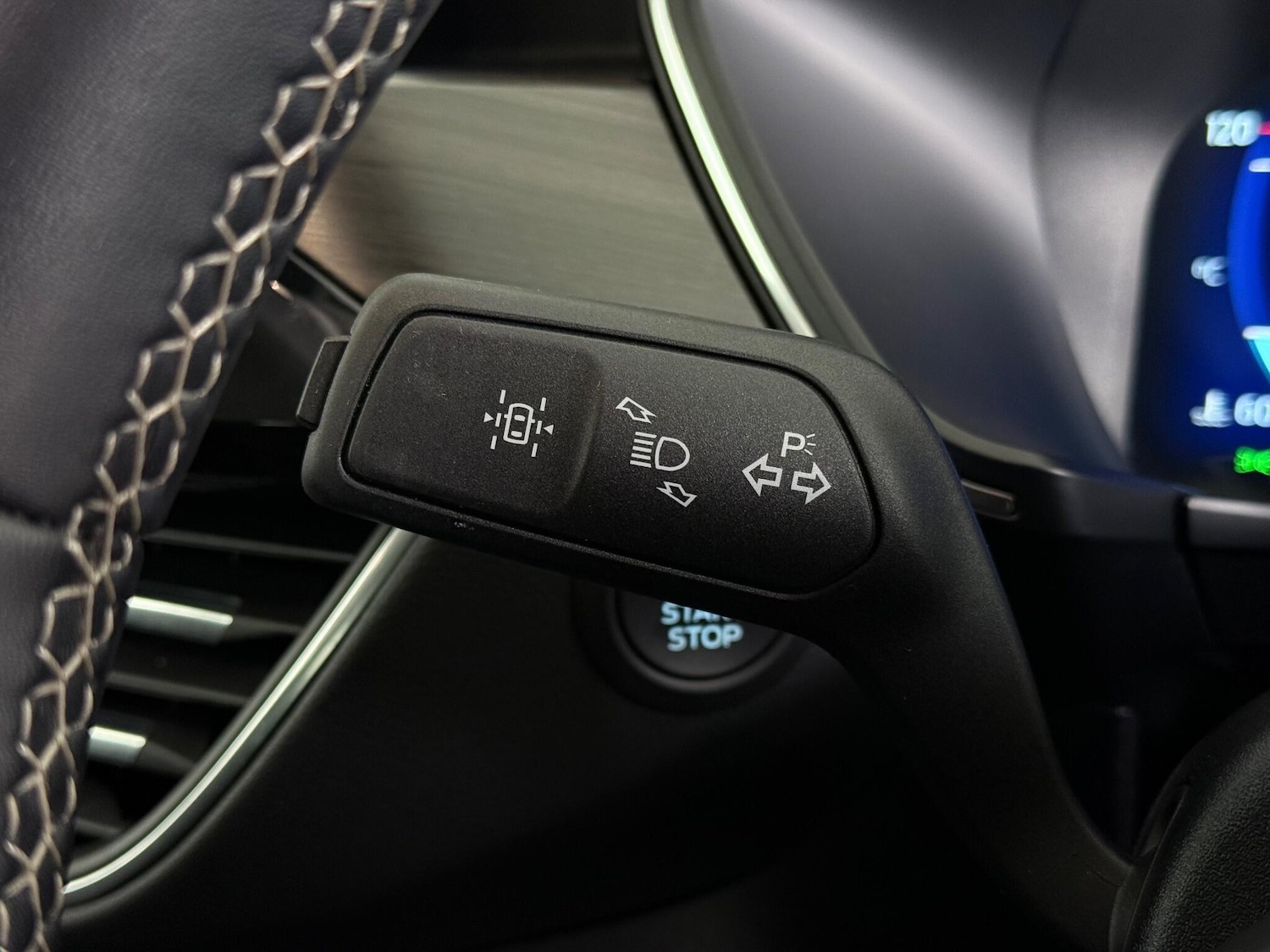 Used Ford Kuga 2023 for sale - 76467418: Photo 25