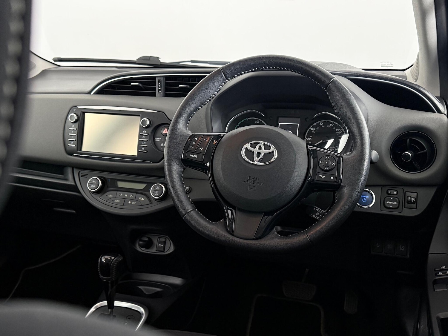 Used Toyota Yaris 2017 for sale - 77182437: Photo 10