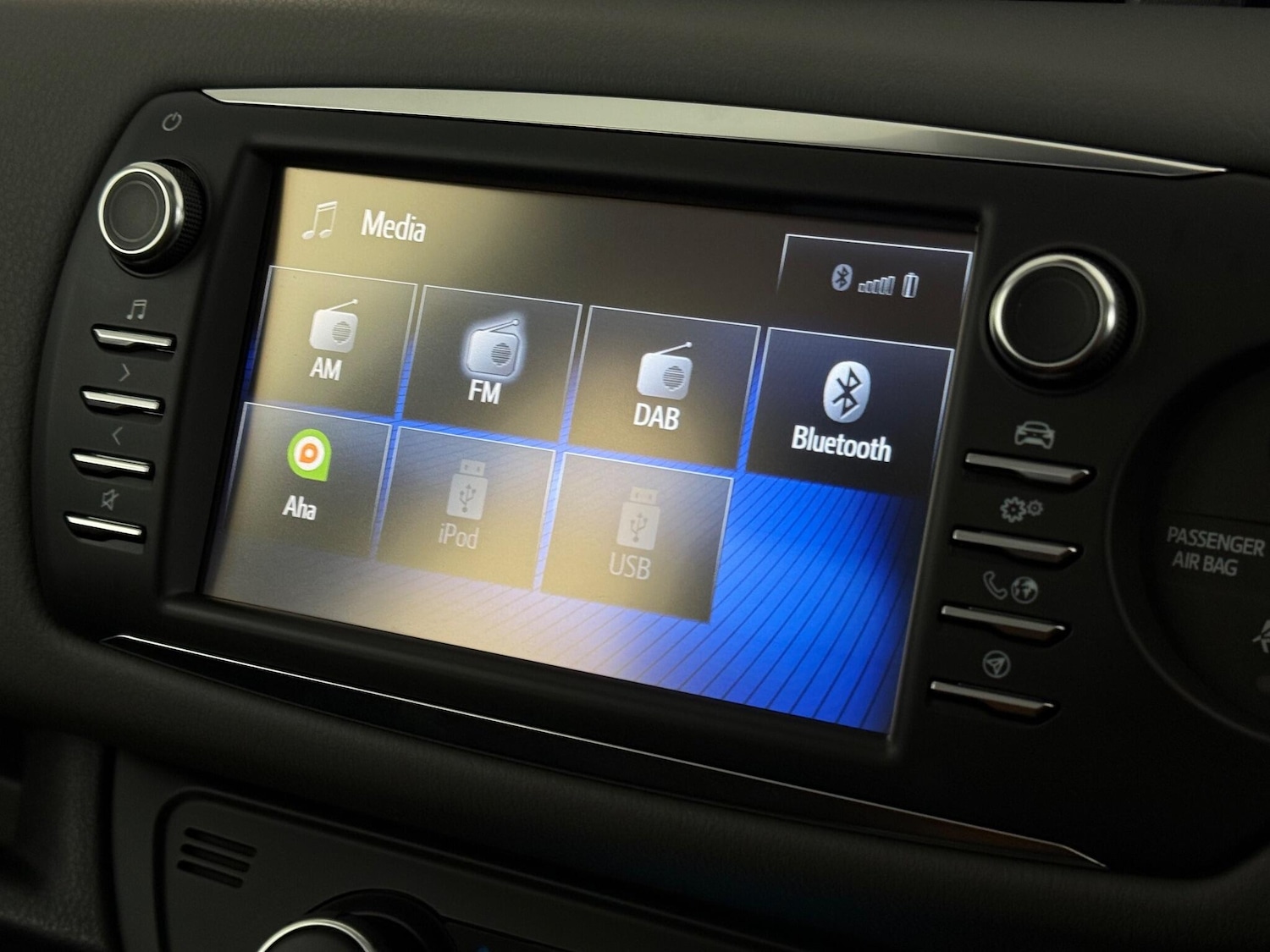 Used Toyota Yaris 2017 for sale - 77182437: Photo 18