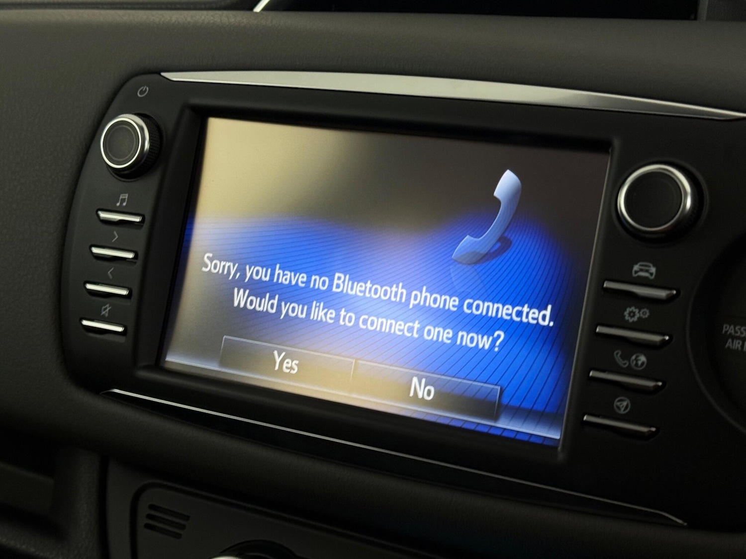 Used Toyota Yaris 2017 for sale - 77182437: Photo 21