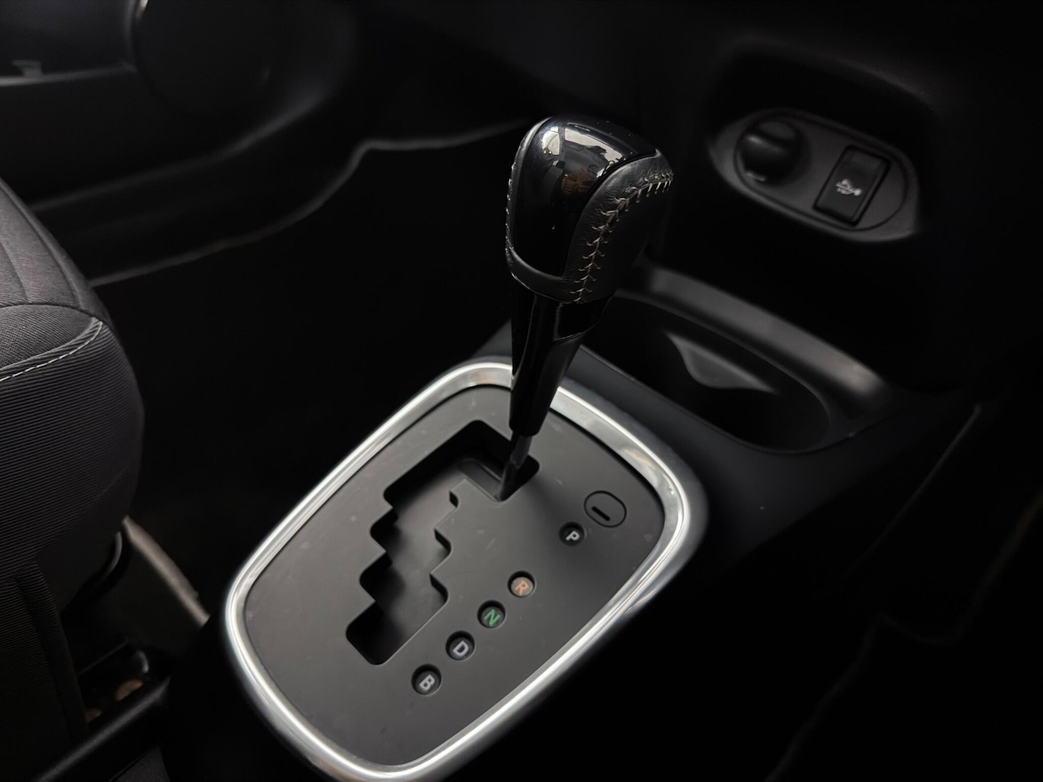 Used Toyota Yaris 2017 for sale - 77182437: Photo 23