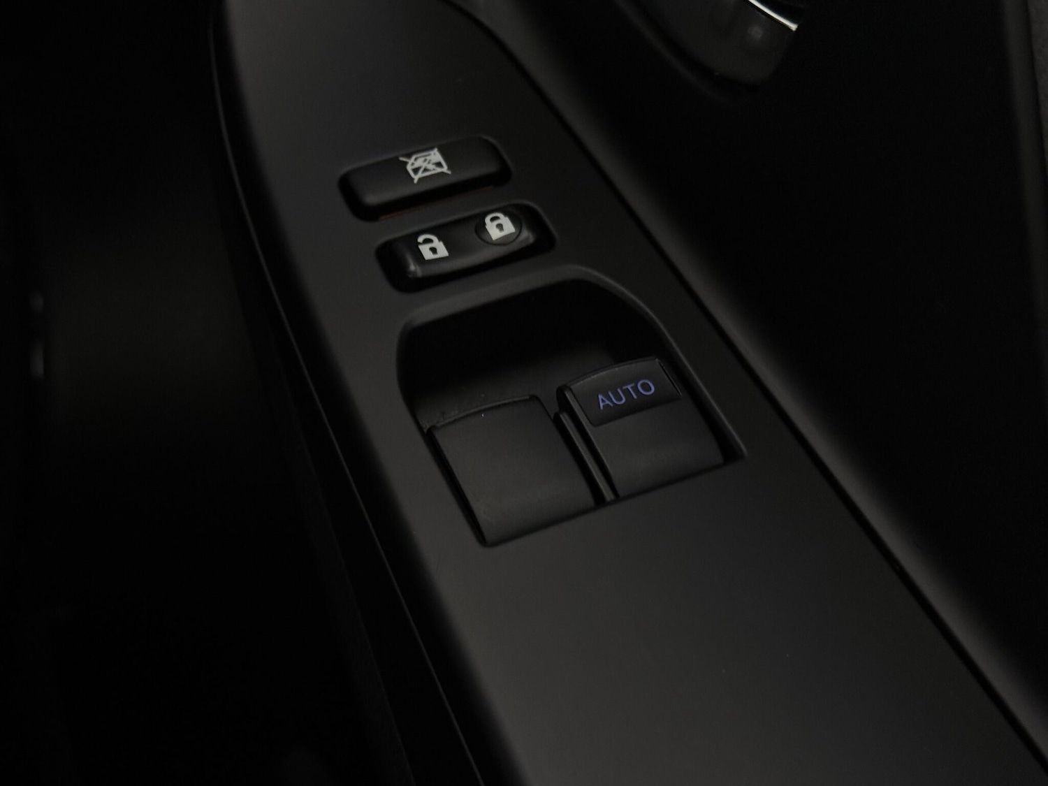 Used Toyota Yaris 2017 for sale - 77182437: Photo 25