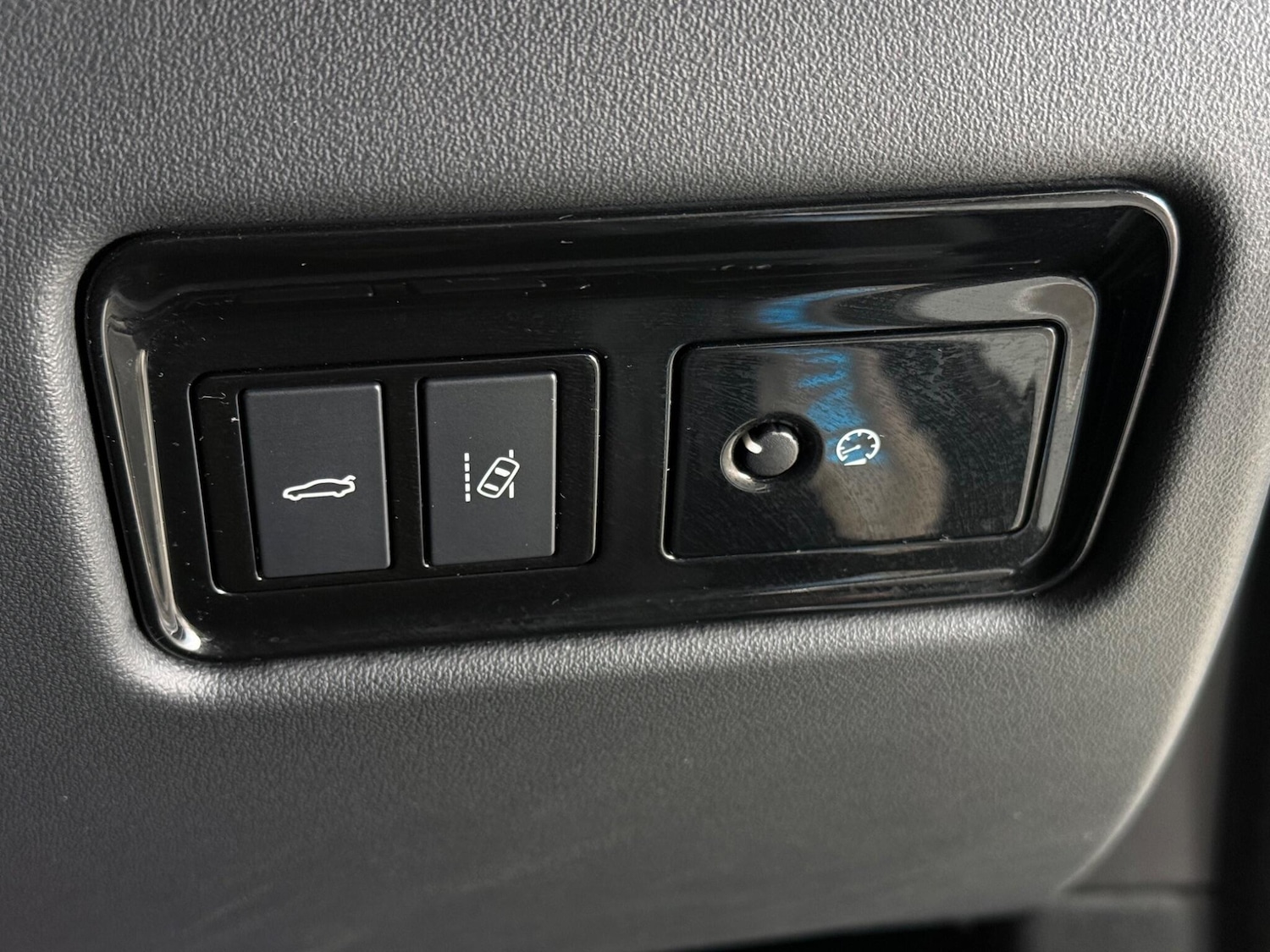 Used Jaguar XF 2018 for sale - 77497652: Photo 20