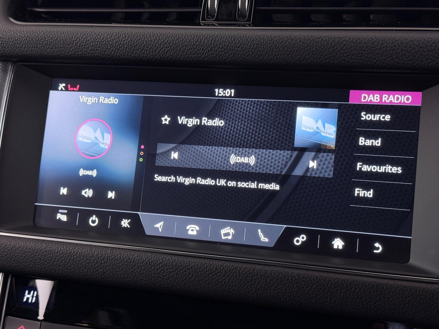 Used Jaguar XF 2018 for sale - 77497652: Photo 24