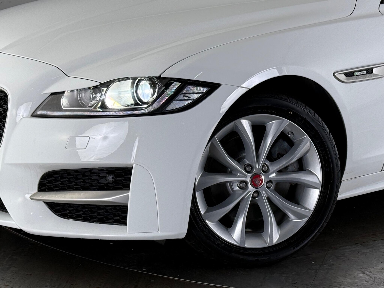 Used Jaguar XF 2018 for sale - 77497652: Photo 34