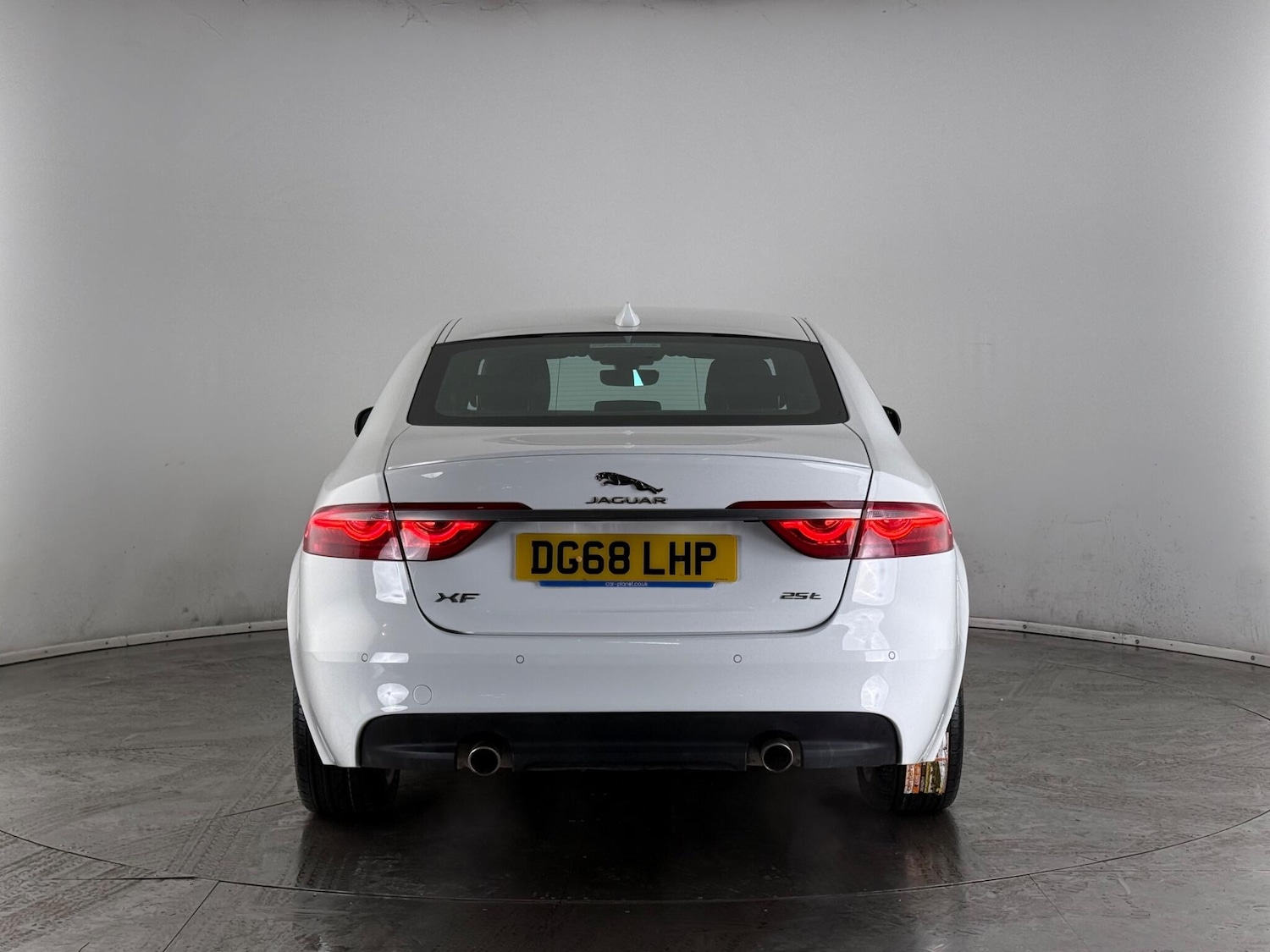 Used Jaguar XF 2018 for sale - 77497652: Photo 7