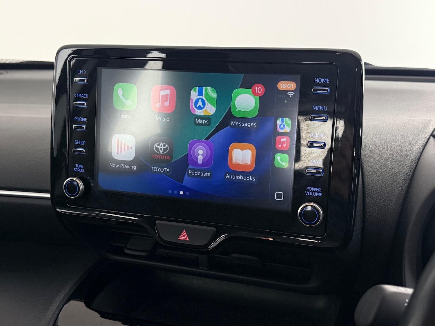 Used Toyota Yaris Cross 2023 for sale - 77259497: Photo 30