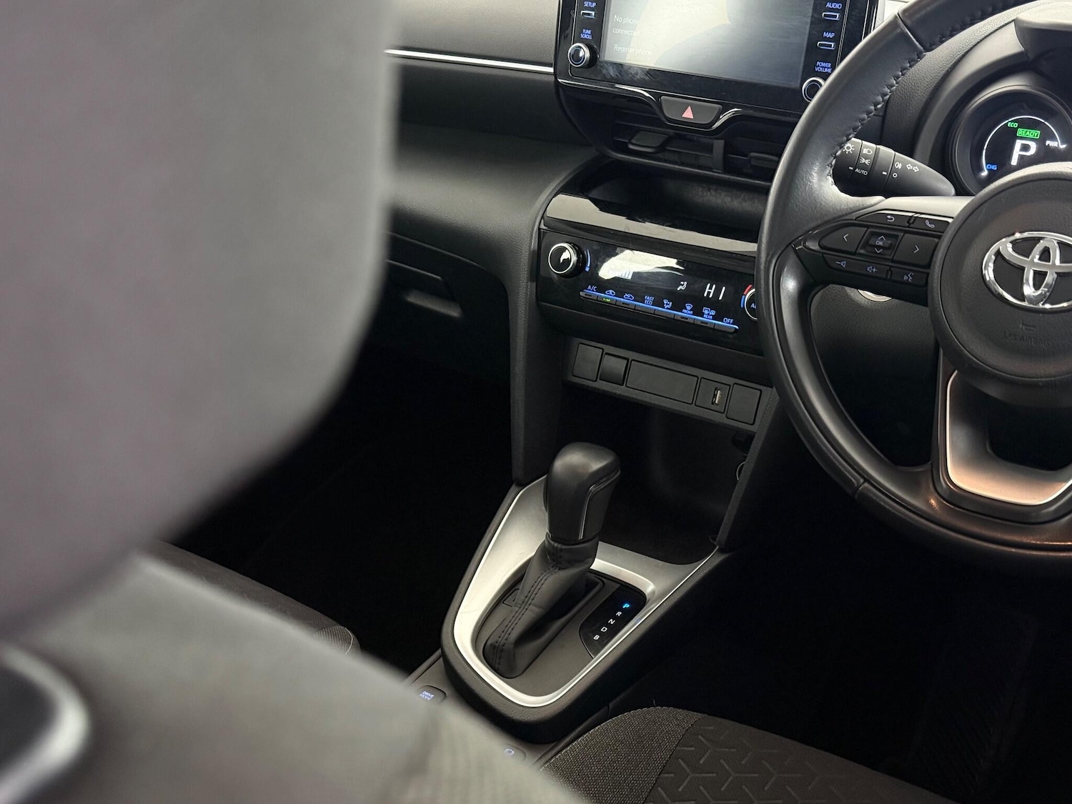 Used Toyota Yaris Cross 2023 for sale - 77259497: Photo 31