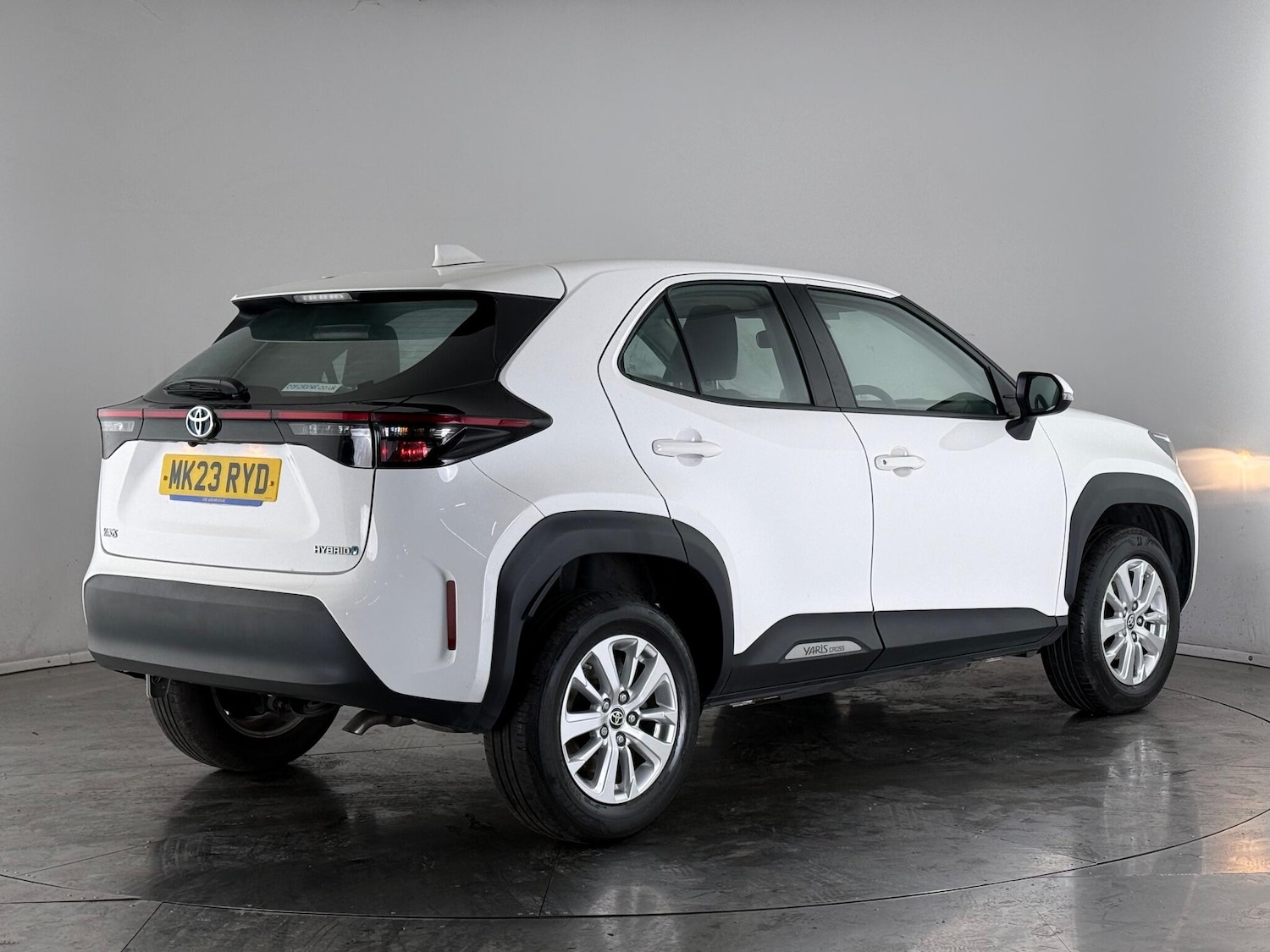 Used Toyota Yaris Cross 2023 for sale - 77259497: Photo 4