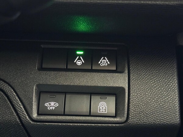Used Peugeot 3008 2023 for sale - 74947428: Photo 40