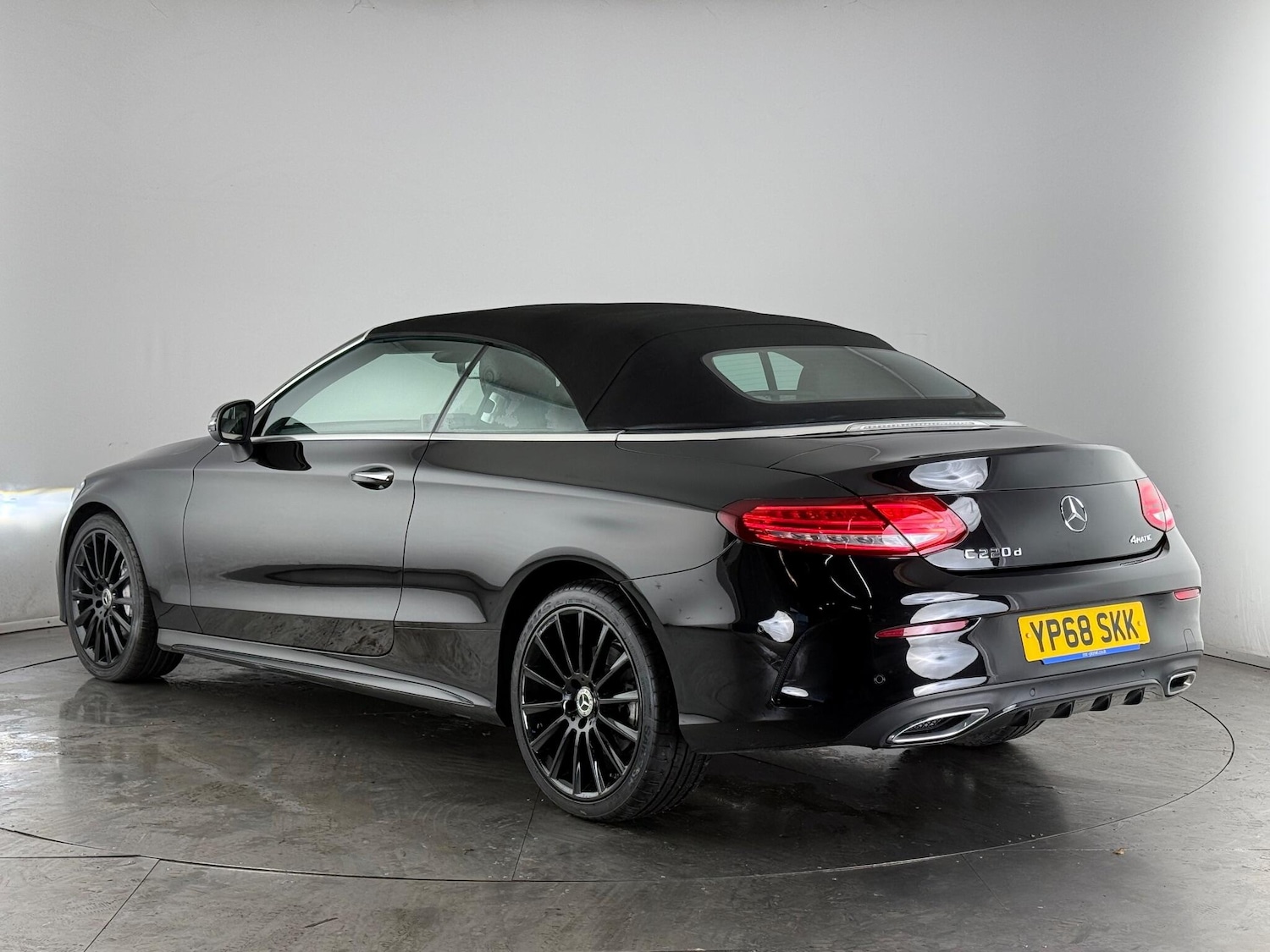 Used Mercedes-Benz C Class 2018 for sale - 77183065: Photo 16