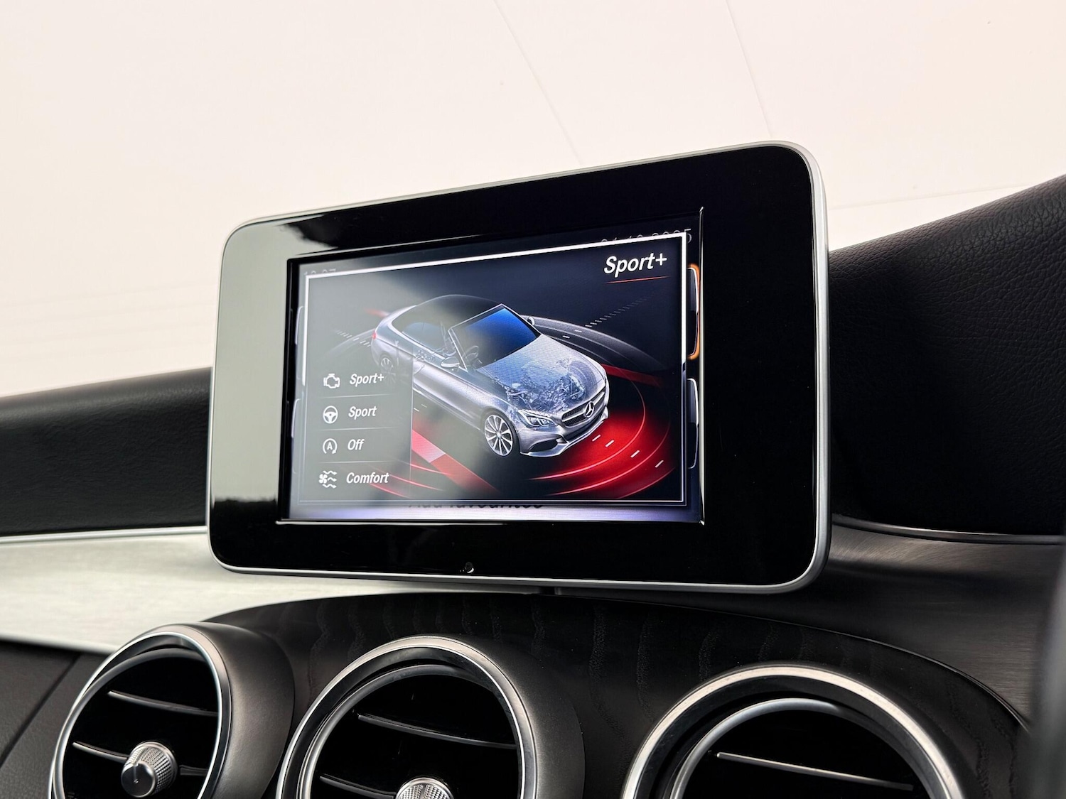 Used Mercedes-Benz C Class 2018 for sale - 77183065: Photo 31