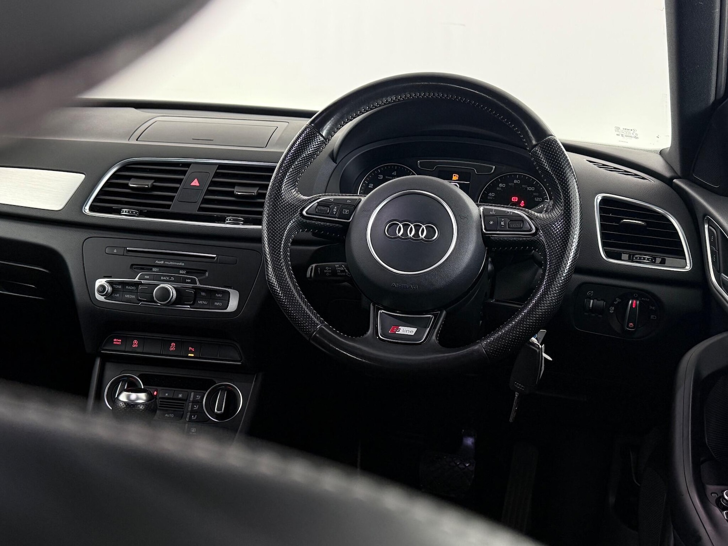 Used Audi Q3 2017 for sale - 76466878: Photo 23