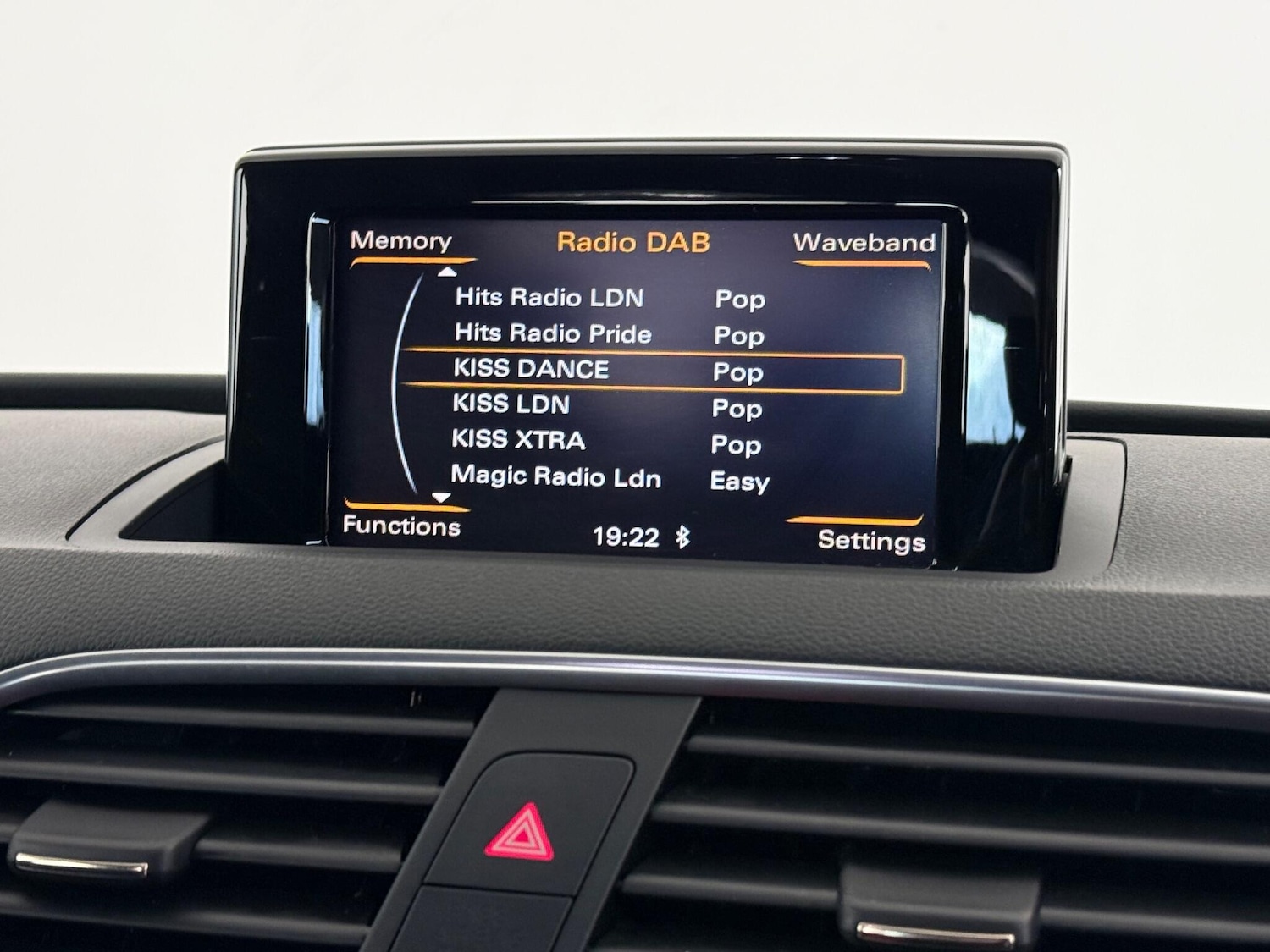 Used Audi Q3 2017 for sale - 76466878: Photo 32