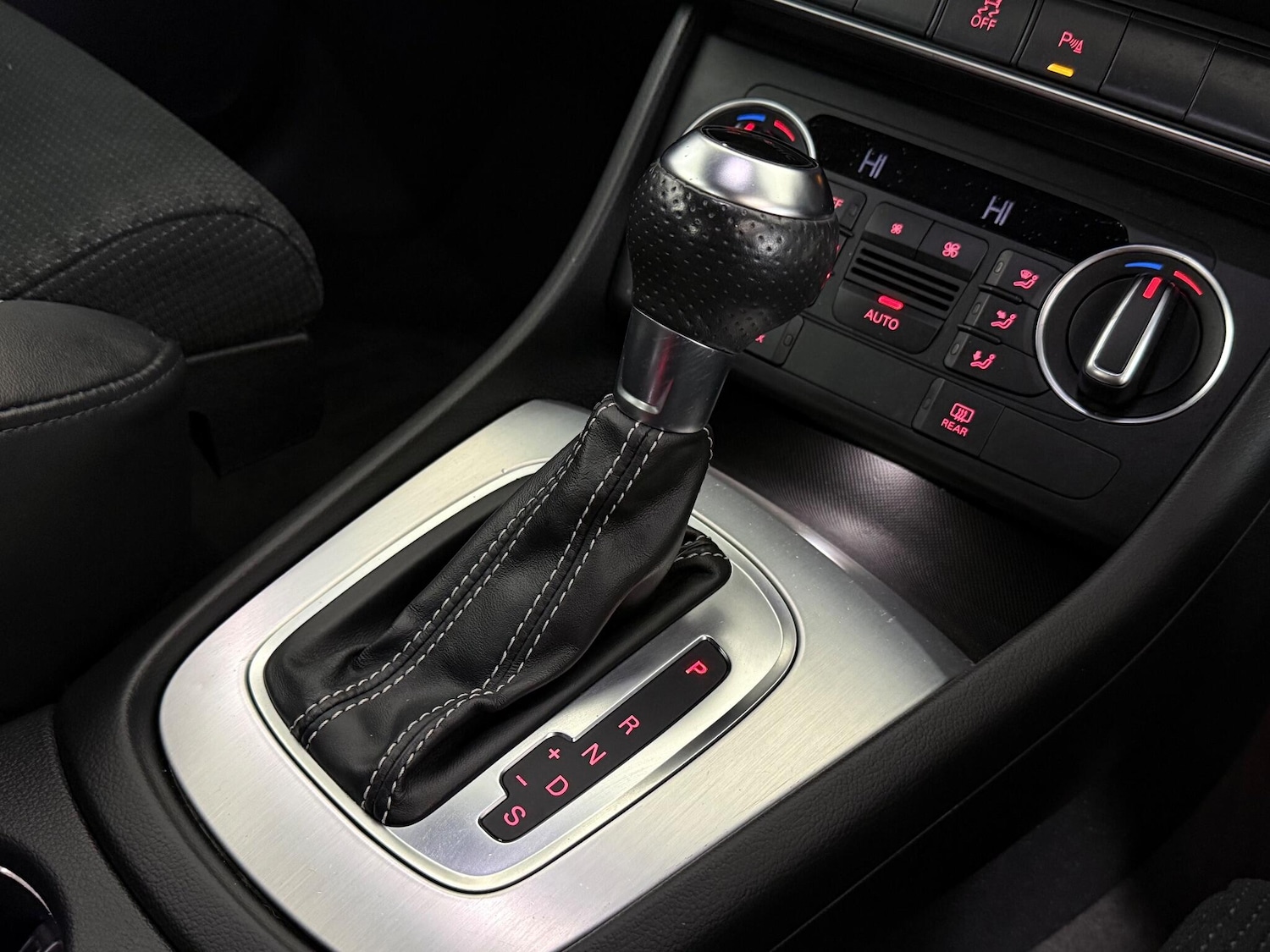 Used Audi Q3 2017 for sale - 76466878: Photo 40