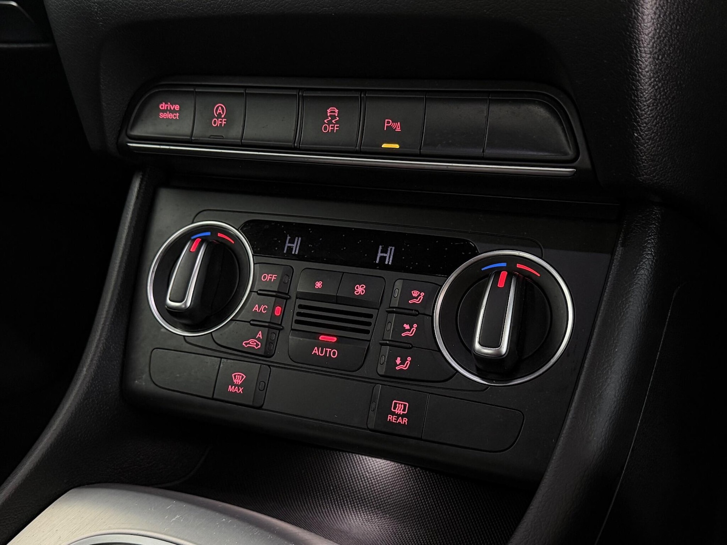 Used Audi Q3 2017 for sale - 76466878: Photo 43