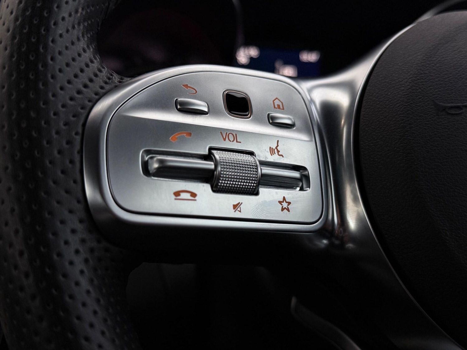 Used Mercedes-Benz C Class 2018 for sale - 78136487: Photo 16