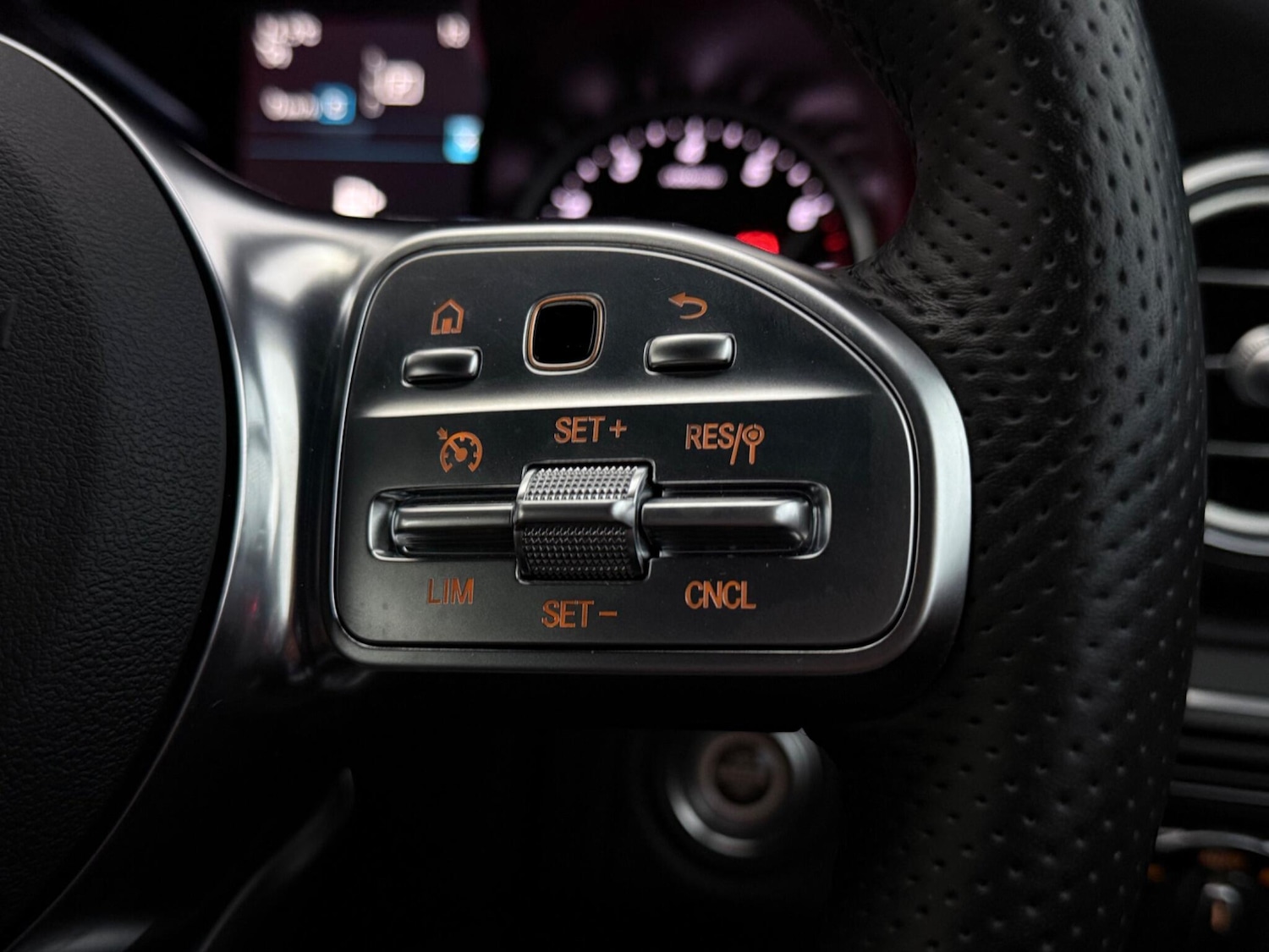 Used Mercedes-Benz C Class 2018 for sale - 78136487: Photo 18