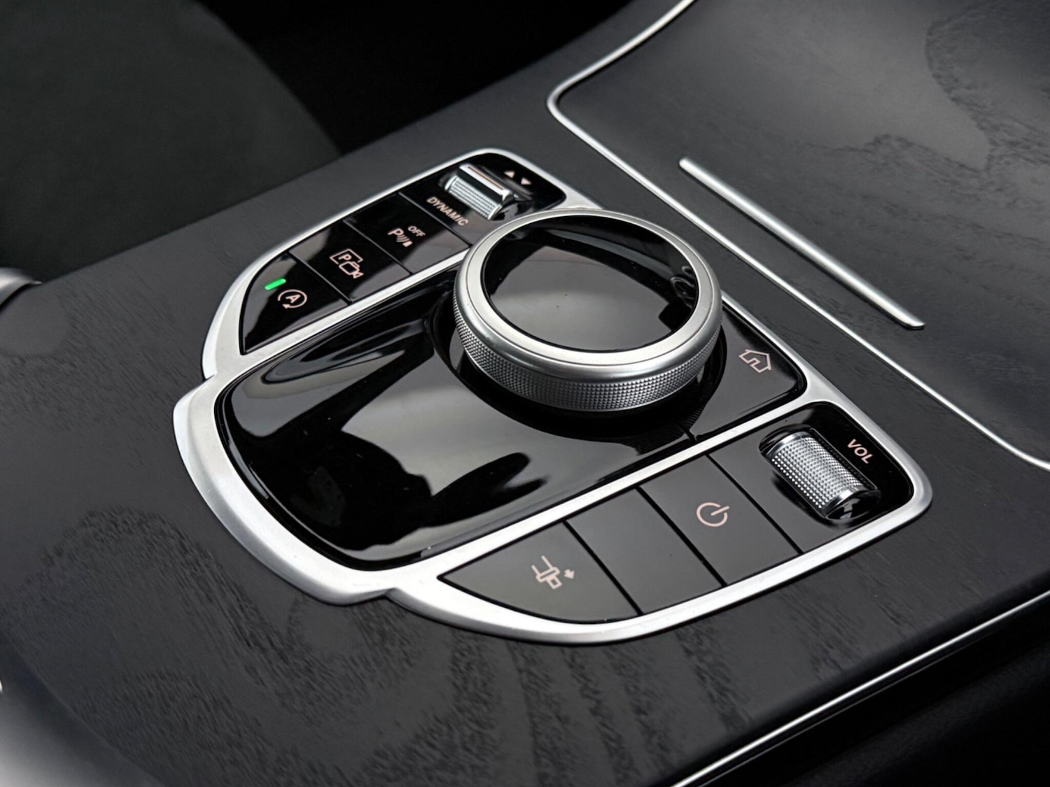 Used Mercedes-Benz C Class 2018 for sale - 78136487: Photo 32