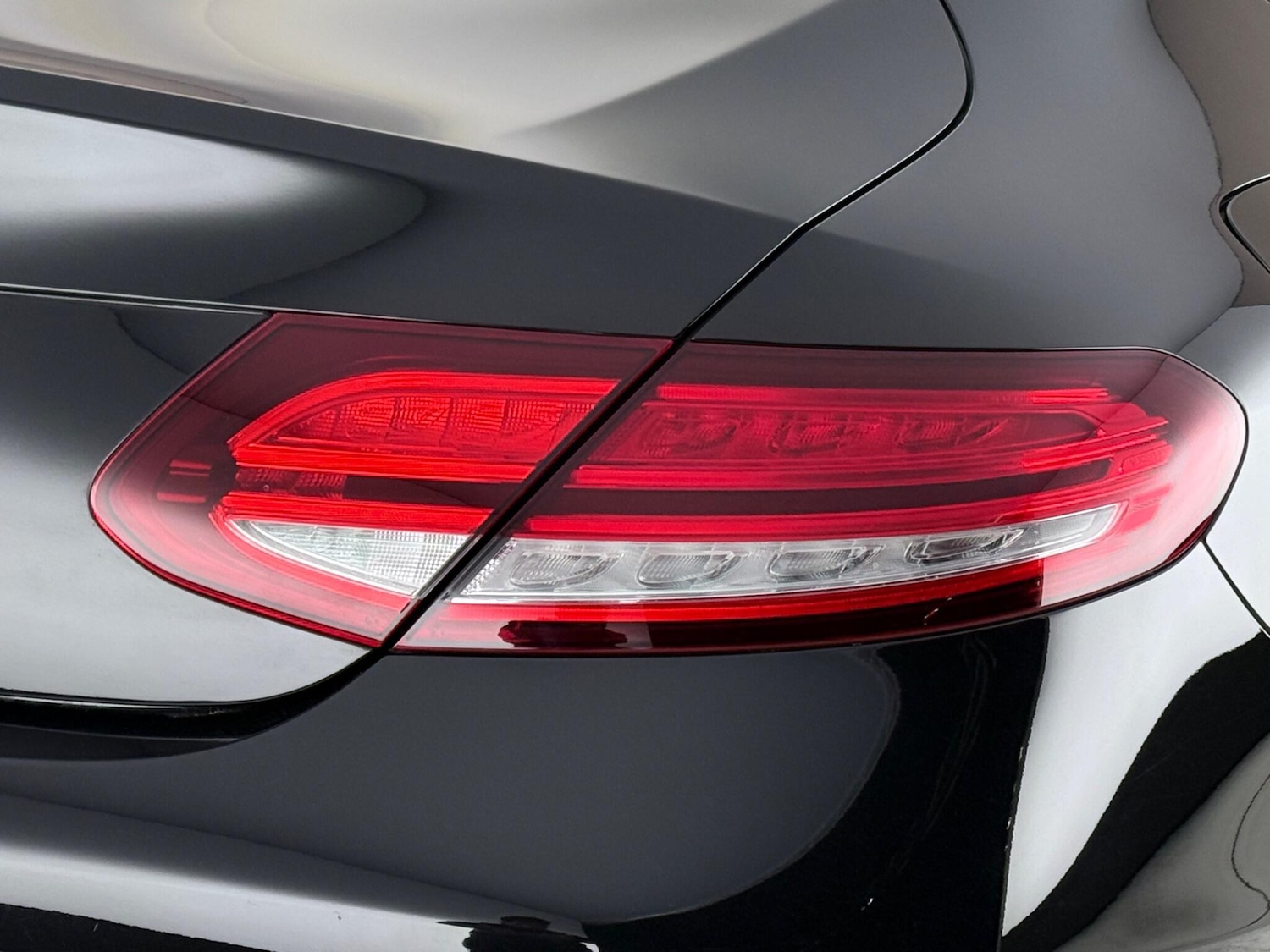 Used Mercedes-Benz C Class 2018 for sale - 78136487: Photo 8