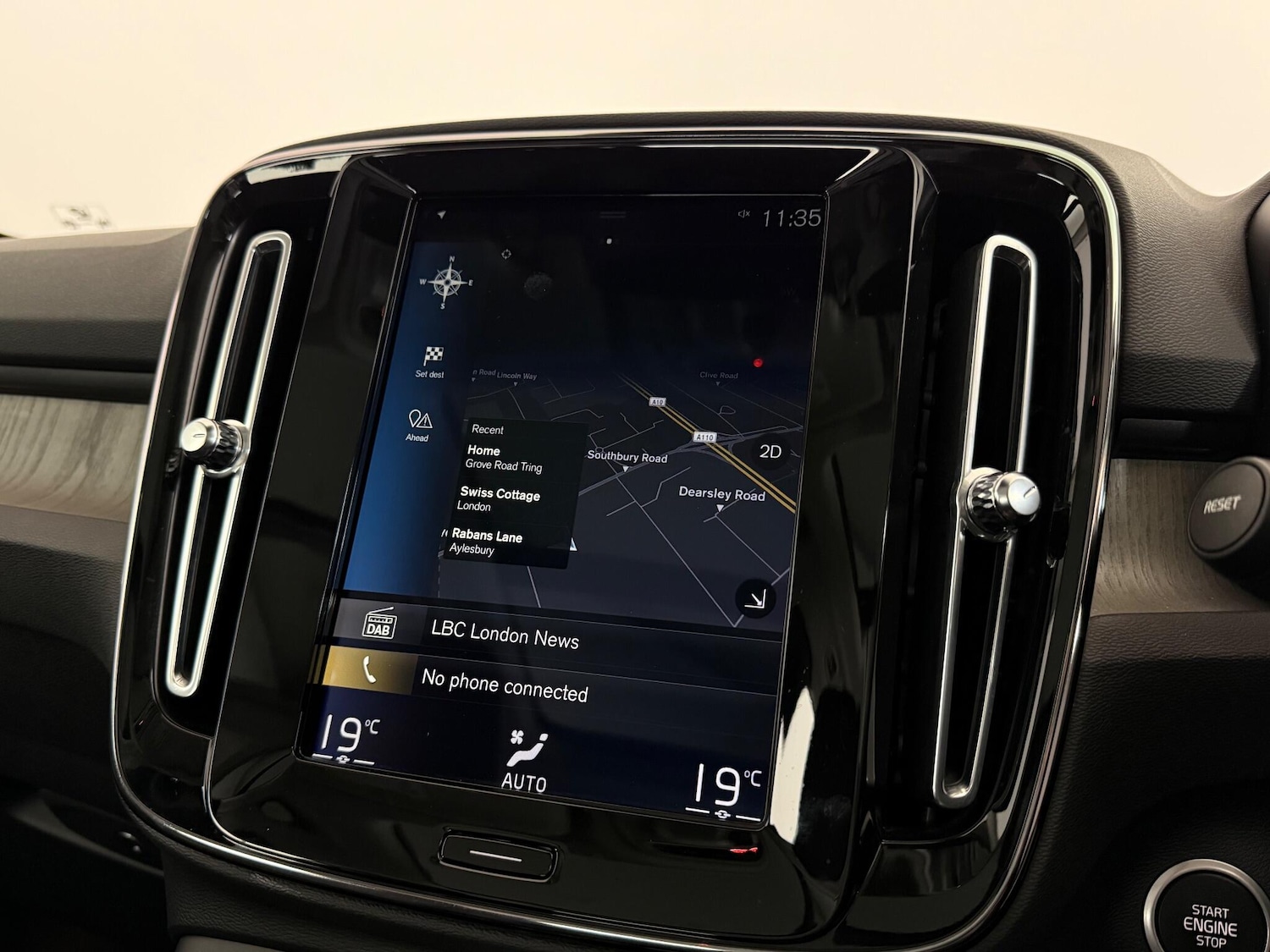 Used Volvo XC40 2020 for sale - 76467100: Photo 32