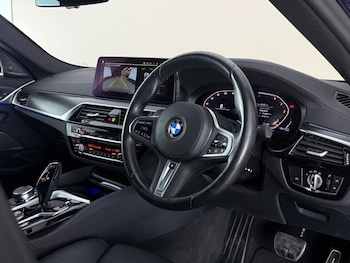 Used BMW 5 Series 2022 for sale - 79120031: Photo