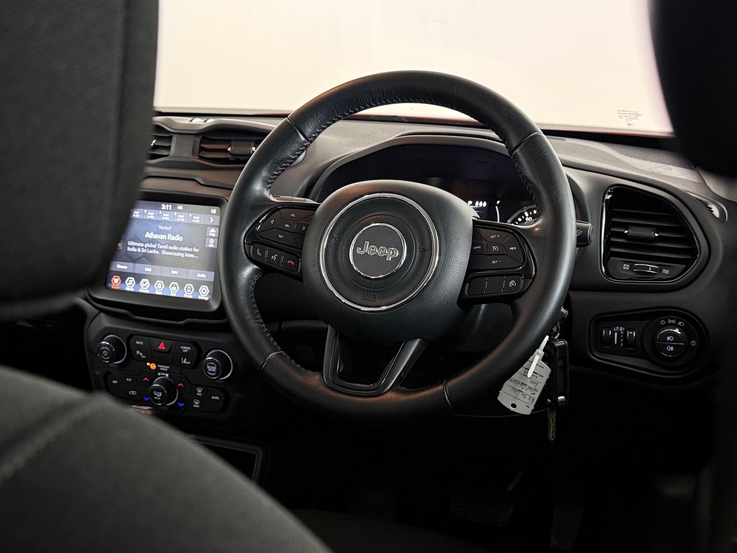 Used Jeep Renegade 2020 for sale - 77217618: Photo 11