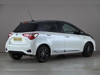 Used Toyota Yaris 2019 for sale - 78448964: Photo
