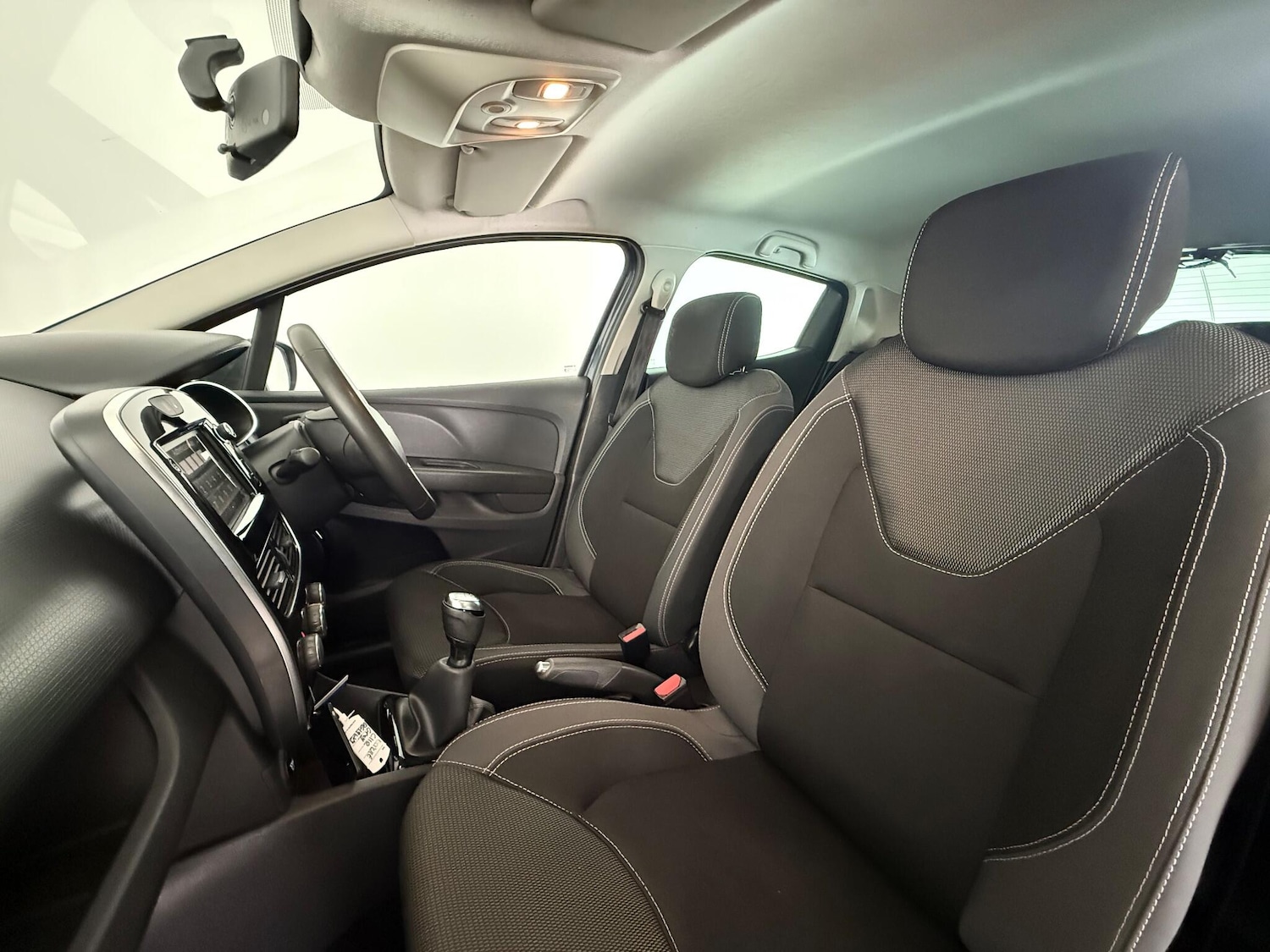 Used Renault Clio 2019 for sale - 76467491: Photo 18