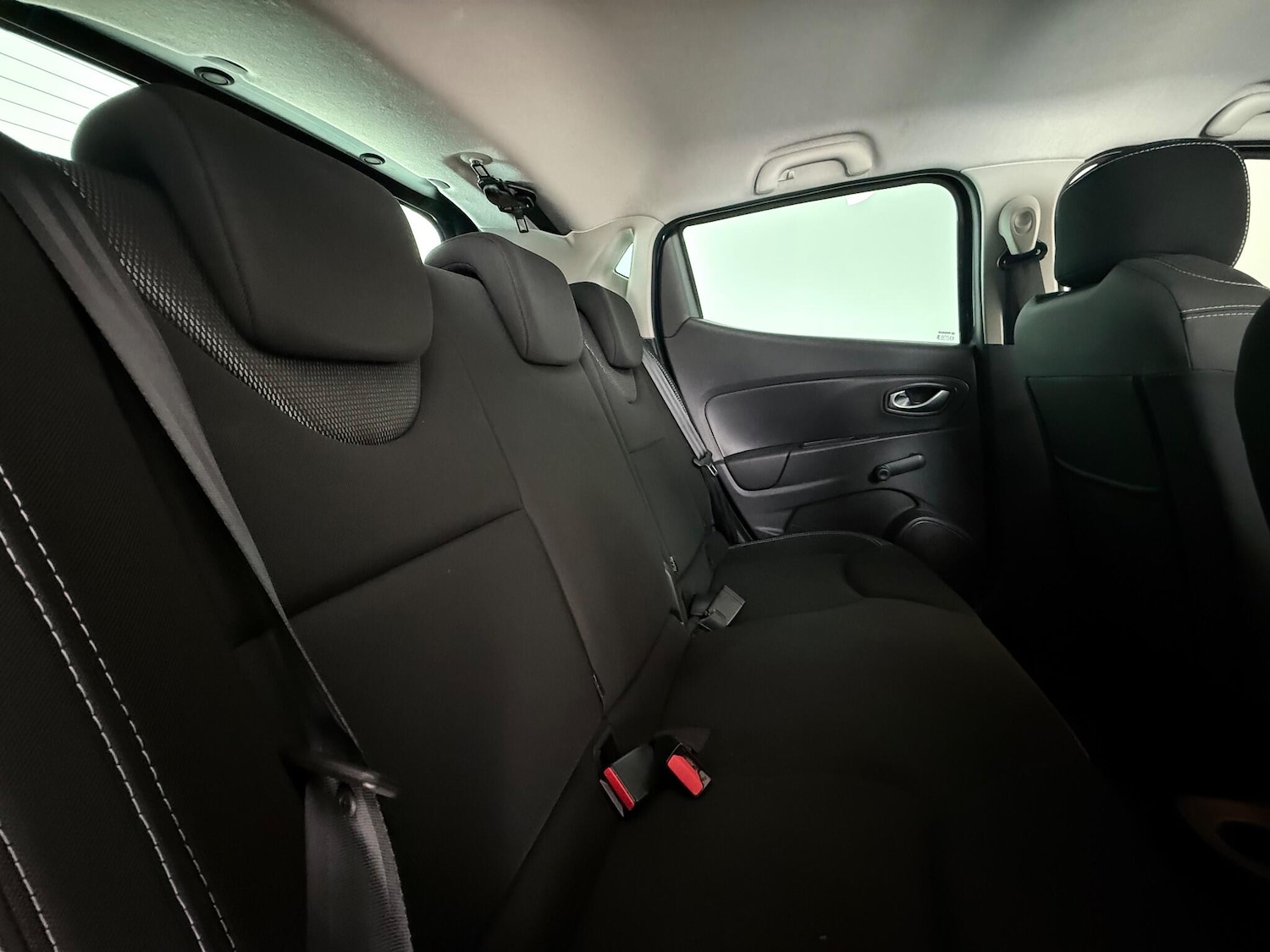 Used Renault Clio 2019 for sale - 76467491: Photo 19