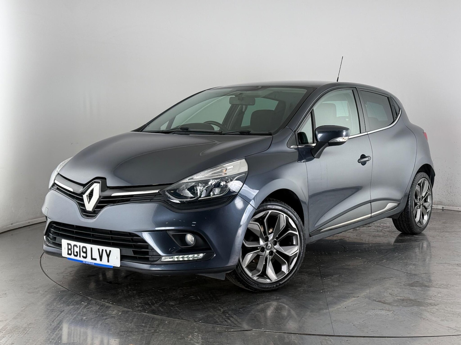 Used Renault Clio 2019 for sale - 76467491: Photo 35